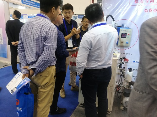 操作午夜精品久久久午夜电影网站机