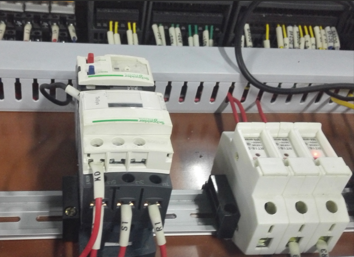 真空午夜电影网站机相序保护继电器-午夜精品久久久午夜电影网站机