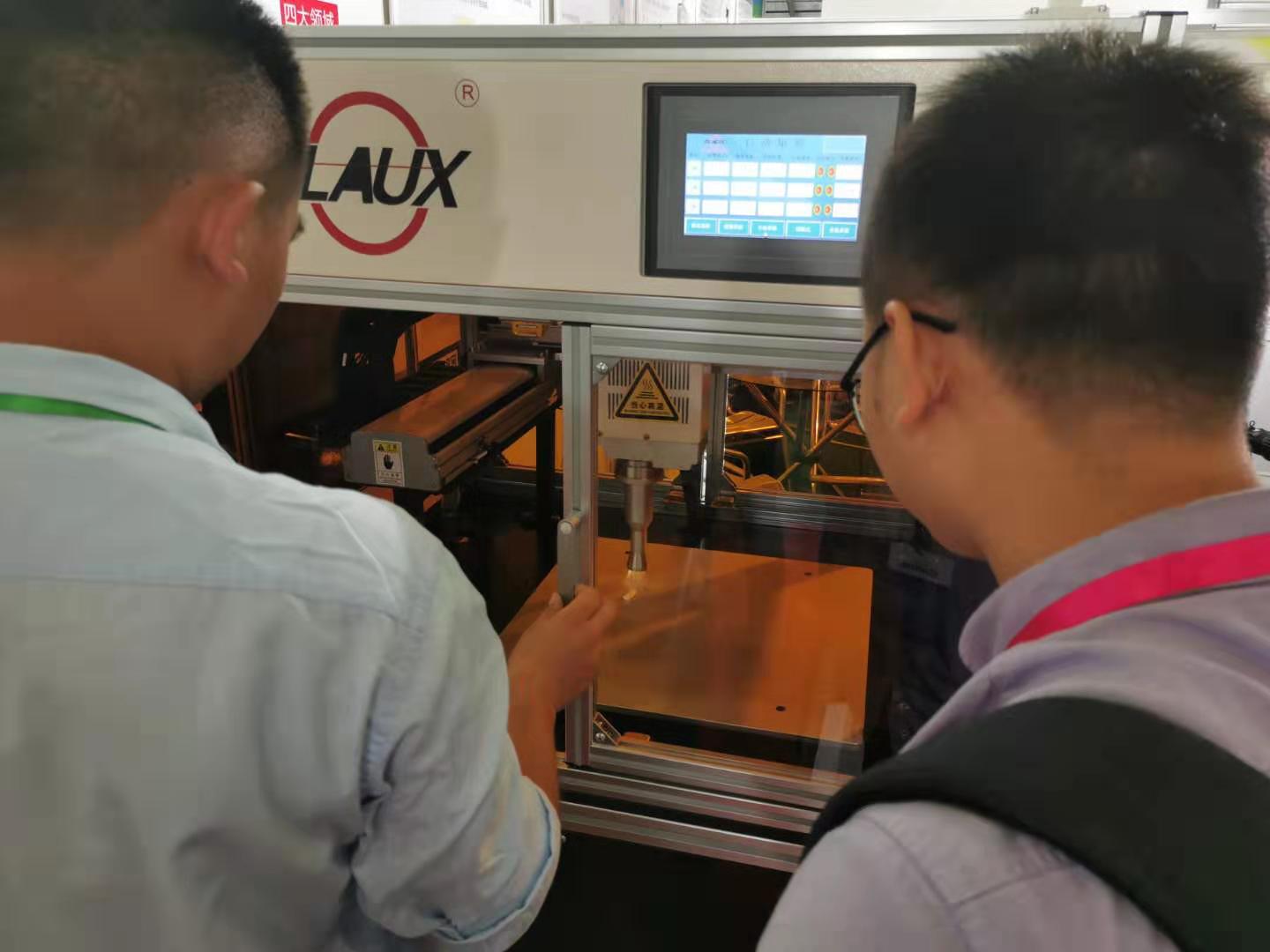 午夜精品久久久午夜电影网站机亮相汽车内外饰展，现场测试验证获好评-午夜精品久久久日本午夜福利视频APP