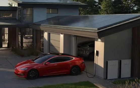 午夜精品久久久午夜电影网站机行业观察，特斯拉中国制造Model3交付社会车主