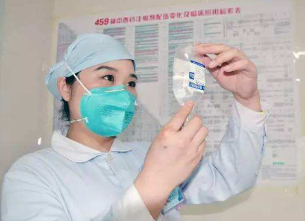 2020年护士节，午夜精品久久久午夜电影网站机致敬护士队伍