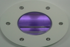 午夜精品久久久电极板带水冷的射频低压真空低压午夜电影网站机放电状态