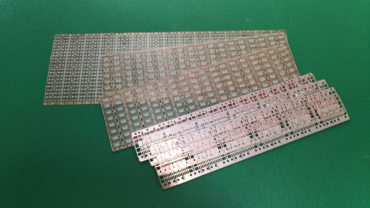 午夜精品久久久午夜电影网站机所处理的铜引线框架即铜支架产品