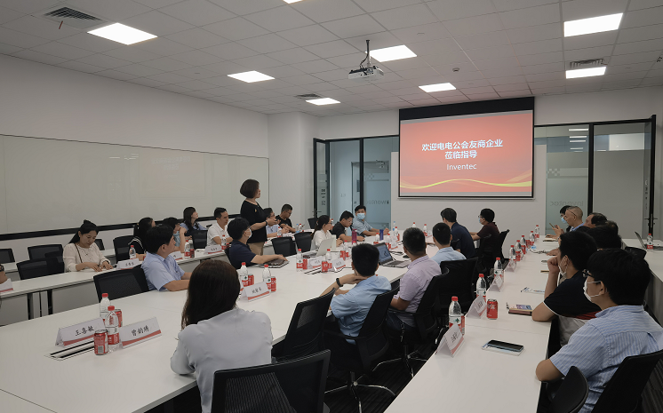 午夜精品久久久